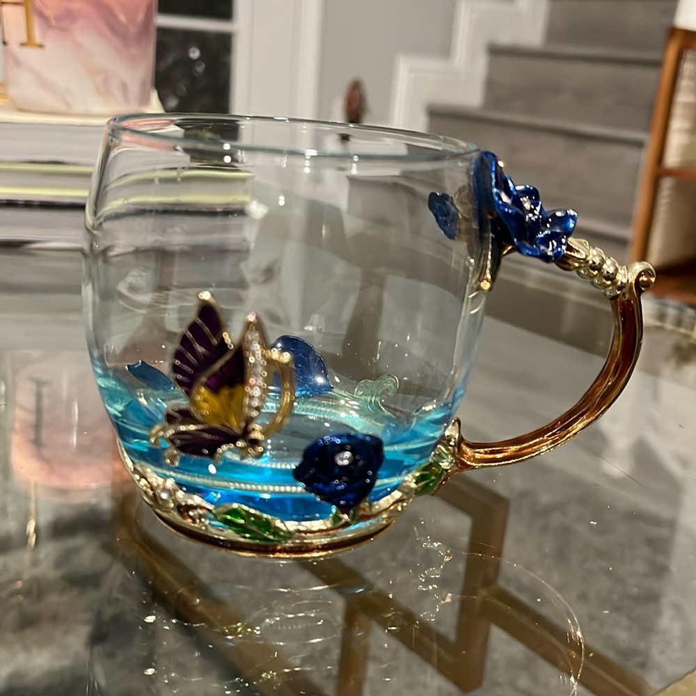 ARC butterfly floral cup.